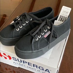 NWT! Superga “Acot Linea” Black Platform sneakers